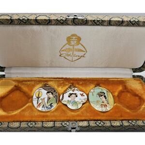 Set Of 3 Vintage Enamel Cloisonne Asian Chinese Pendants with Original Box